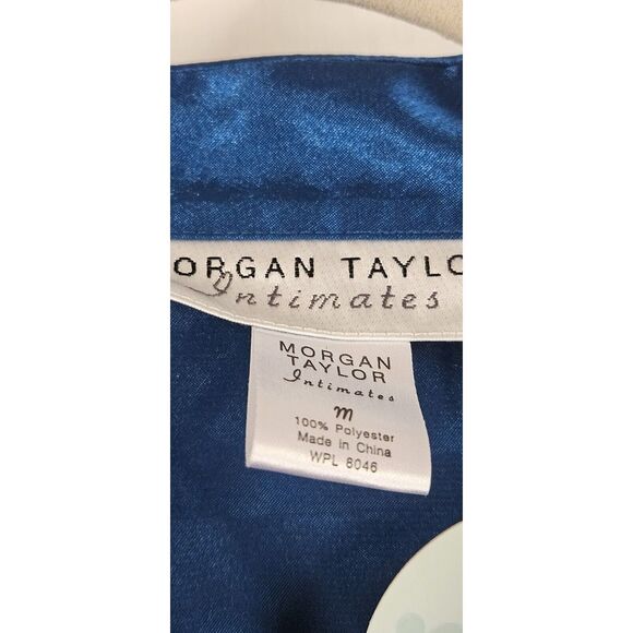 Morgan Taylor Intimates woman Sz M silky satiny blue embroidery 2pcs set of pjs - Picture 7 of 13